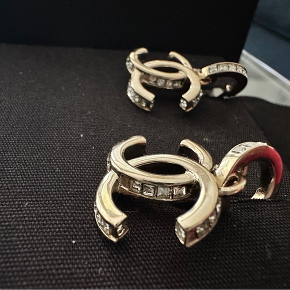 Authentic CHANEL CC Crystal Earrings - Picture 4 of 4